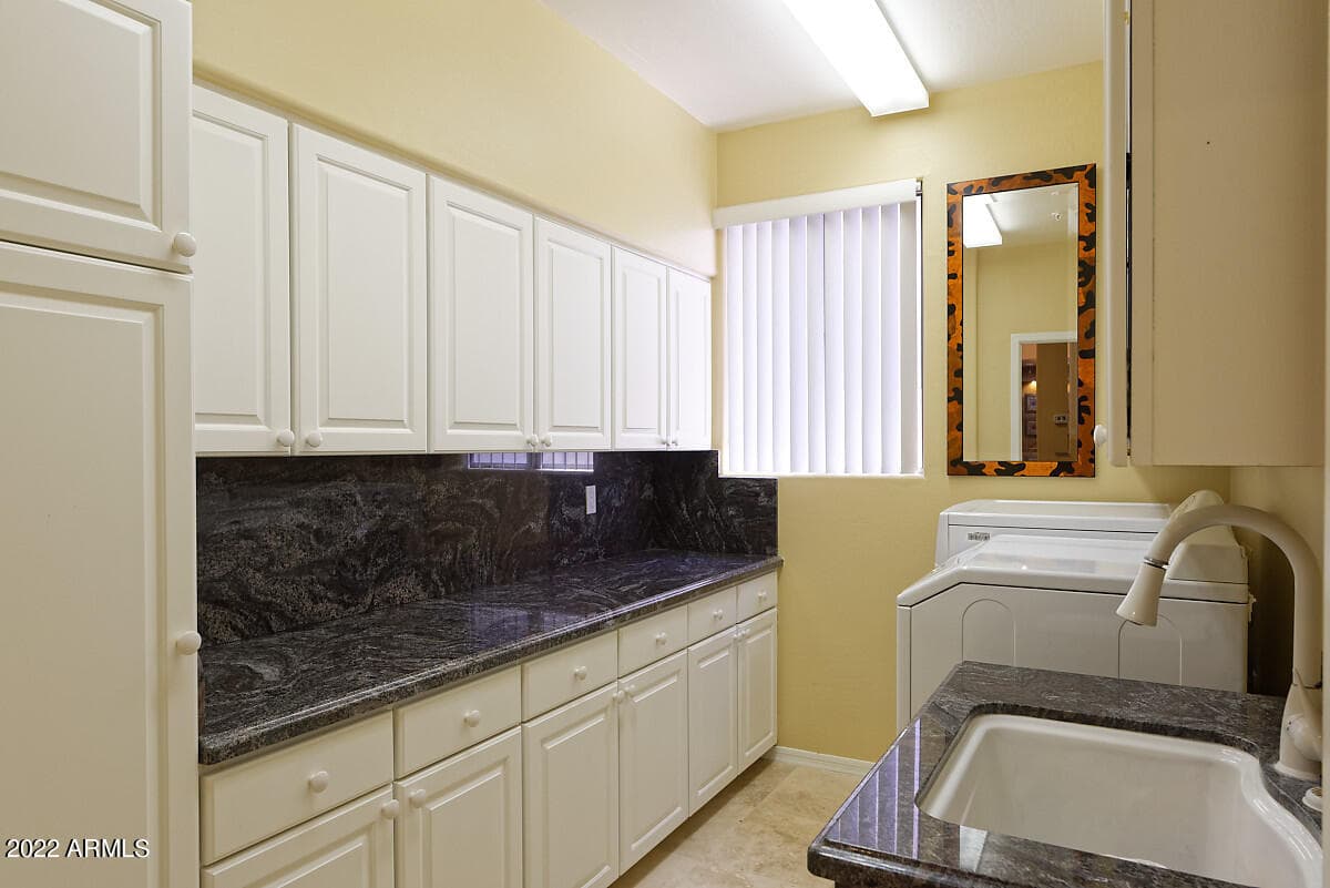 10220 E COCHISE Drive, Scottsdale, AZ 85258 — photo 15 of 66