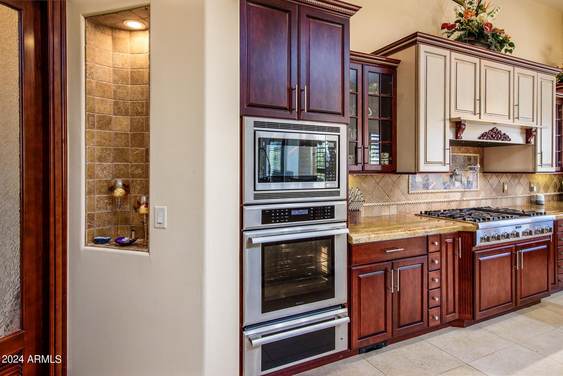 9233 S KRISTA Drive E, Goodyear, AZ 85338 — photo 13 of 105