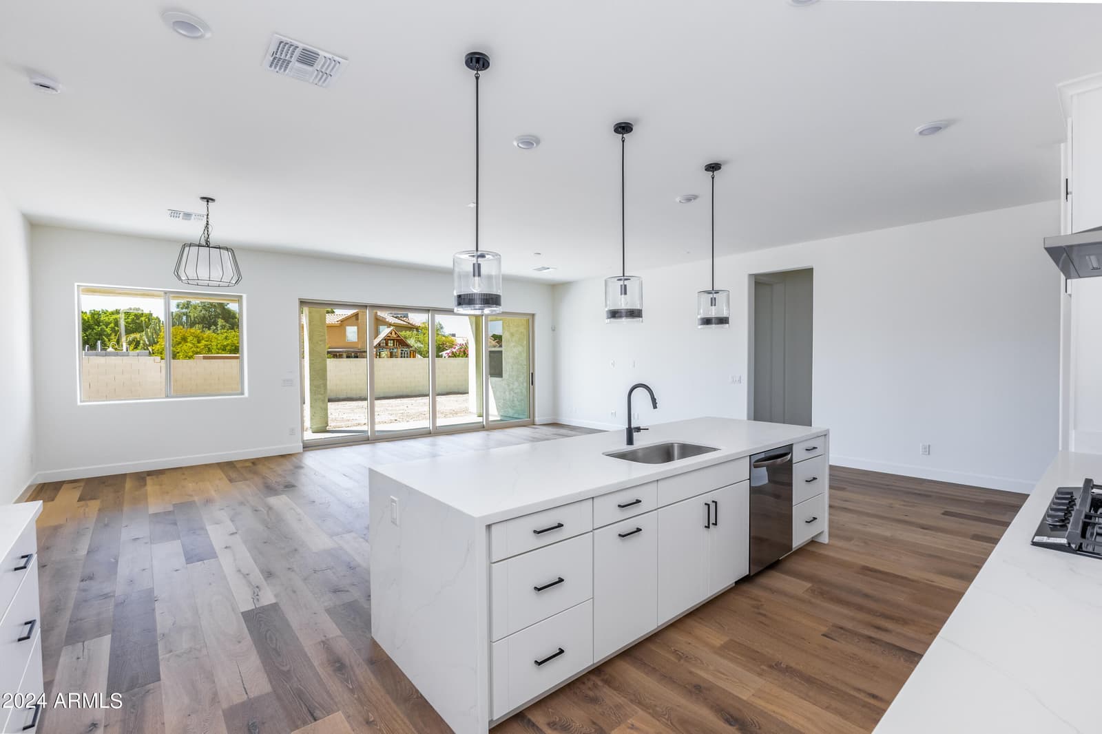 7583 W GELDING Drive, Peoria, AZ 85381 — photo 17 of 44