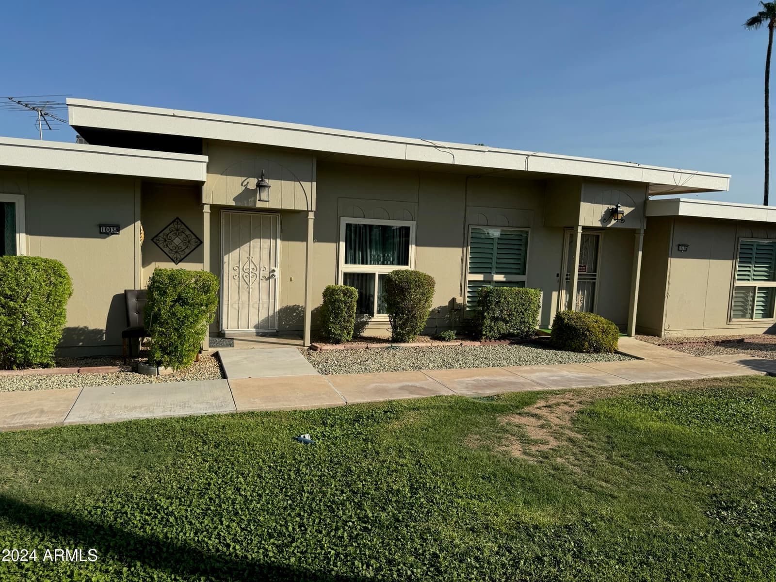 10038 W LANCASTER Drive, Sun City, AZ 85351 — photo 3 of 34