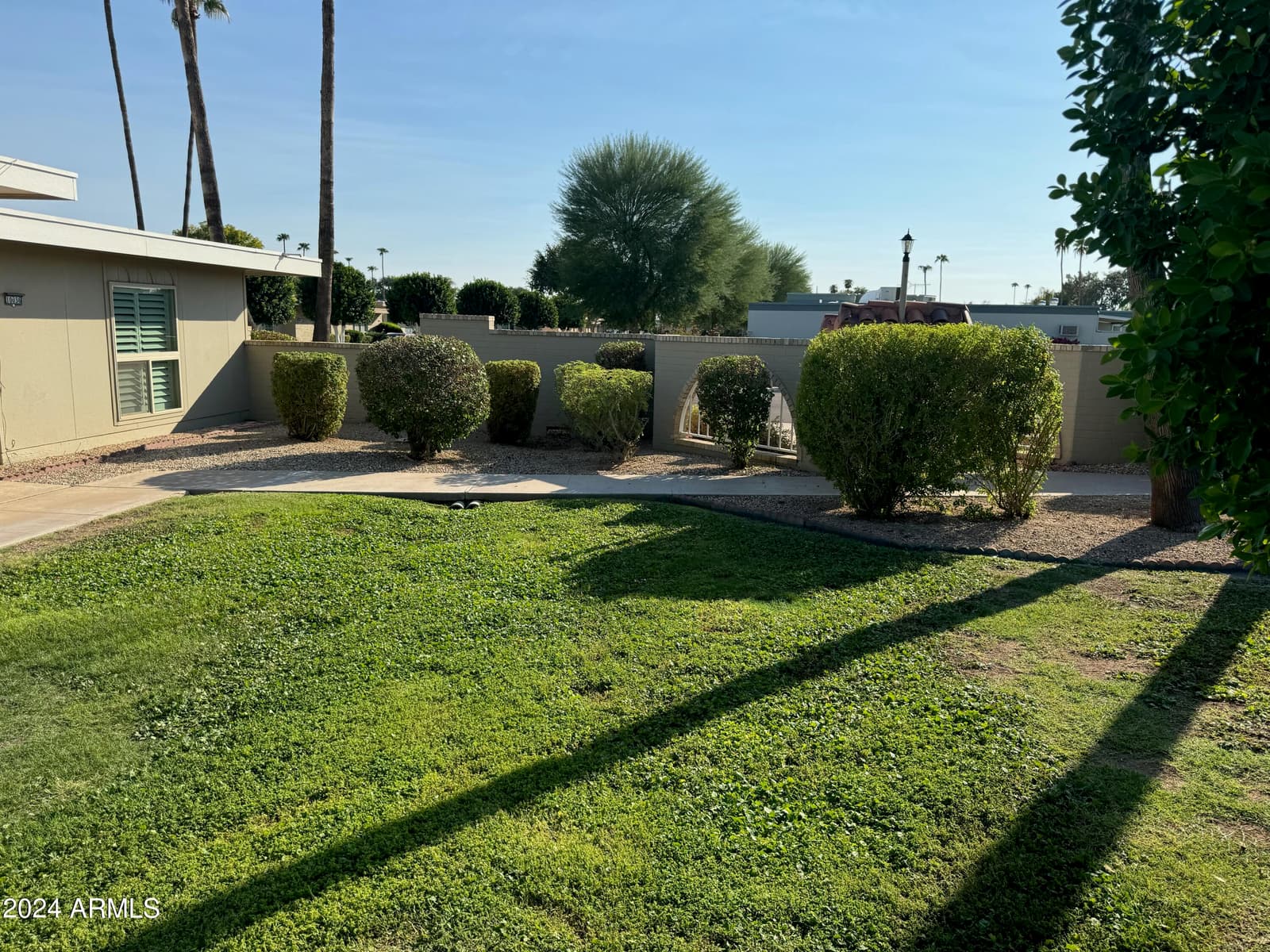 10038 W LANCASTER Drive, Sun City, AZ 85351 — photo 4 of 34