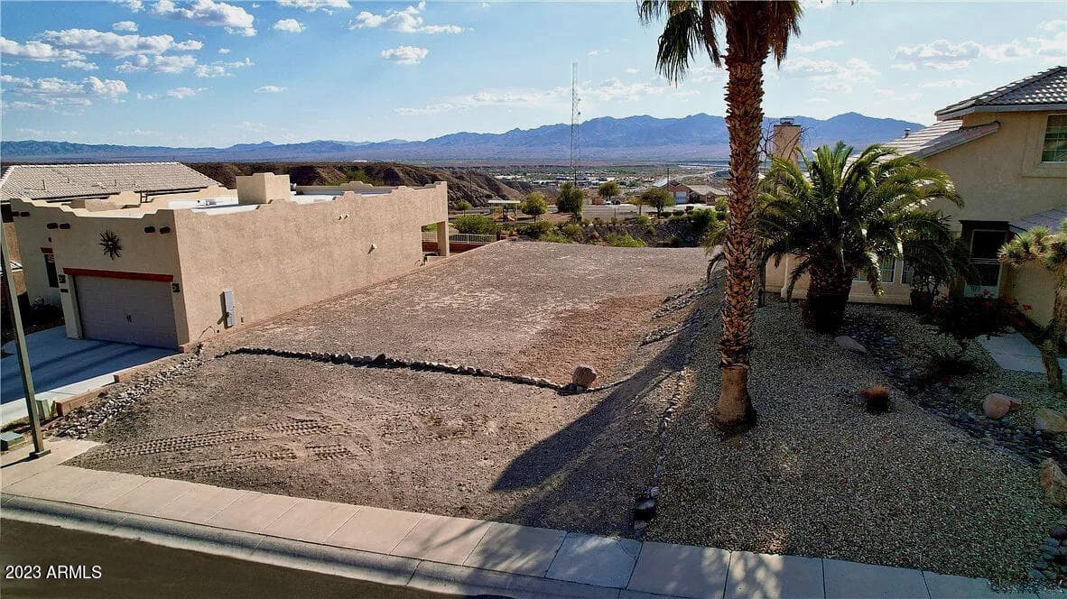 3461 BEALE Street, Bullhead City, AZ 86442 — photo 4 of 28