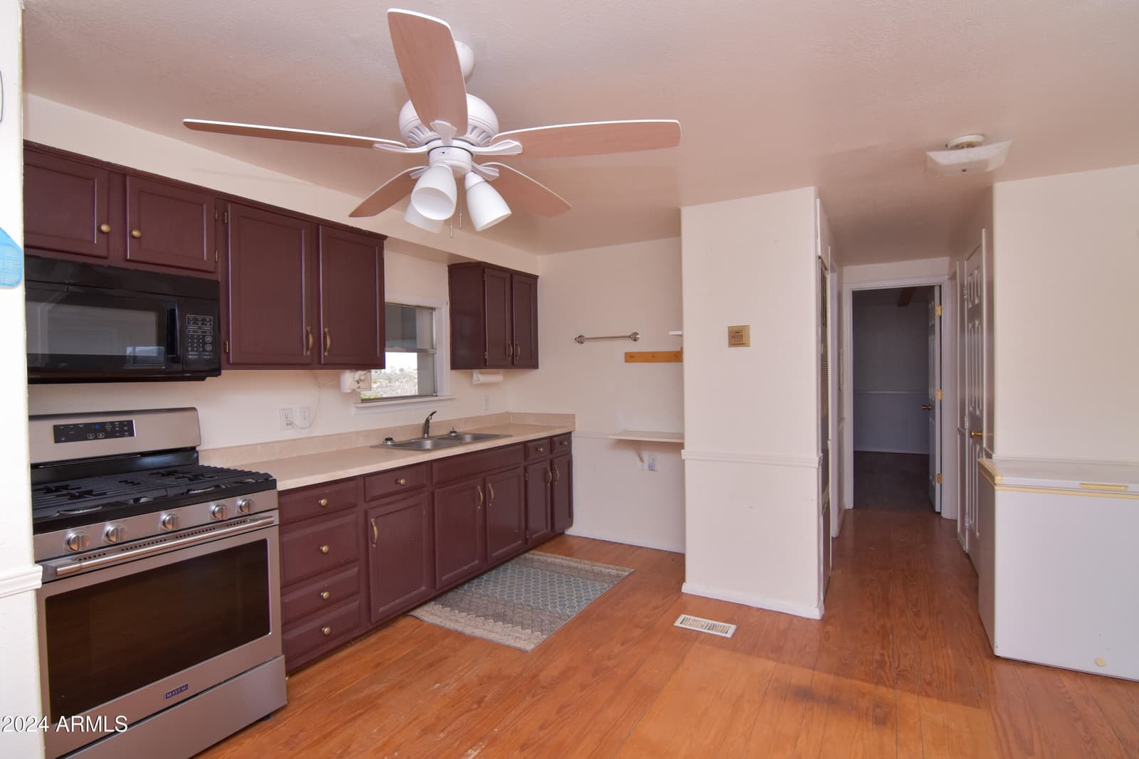 1825 S LOVIN Lane, Dewey, AZ 86327 — photo 10 of 35