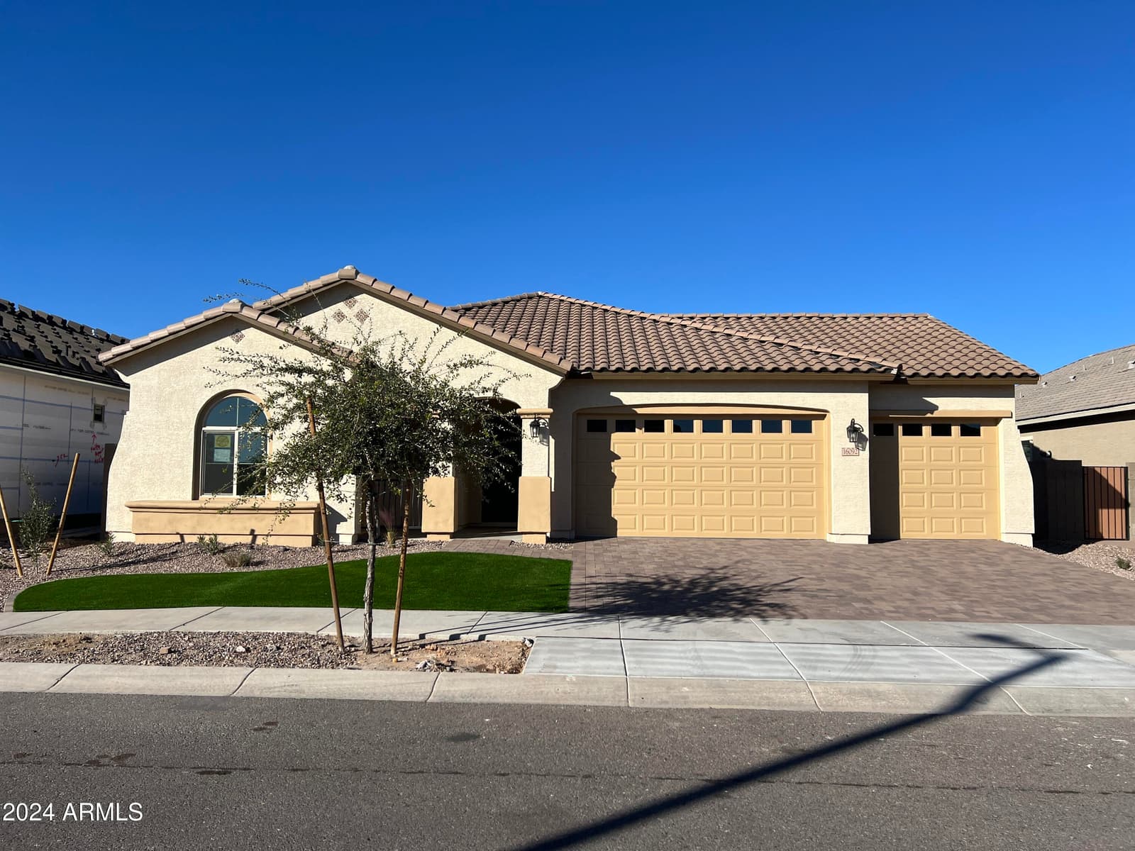 16092 W Questa Drive, Surprise, AZ 85387 — photo 1 of 64