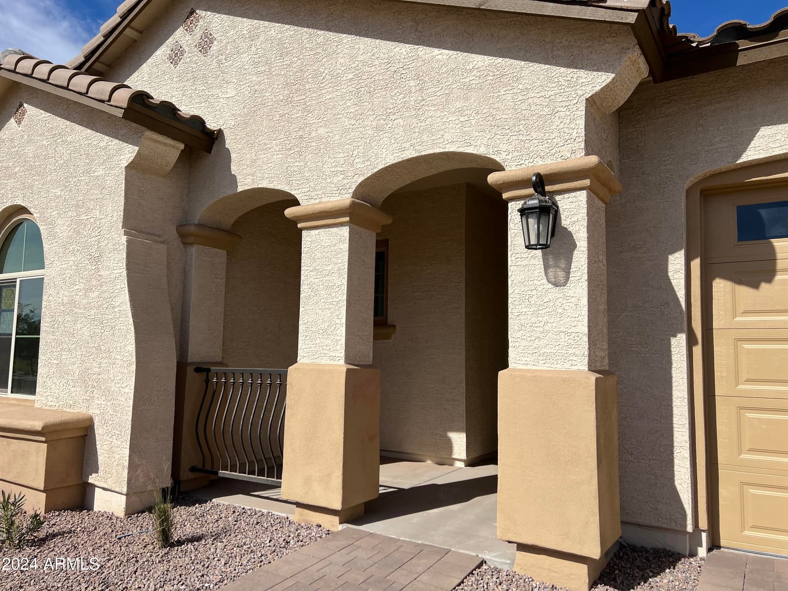 16092 W Questa Drive, Surprise, AZ 85387 — photo 3 of 64