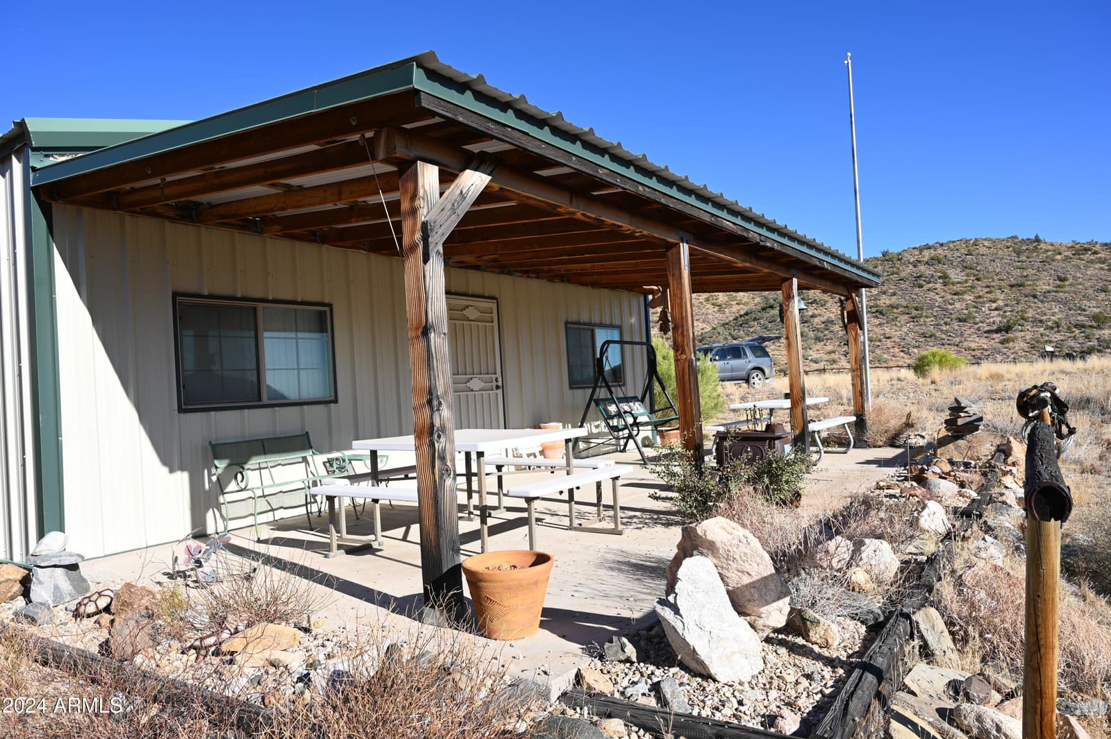 7075 S MISERY WELL Road, Kingman, AZ 86401 — photo 15 of 63
