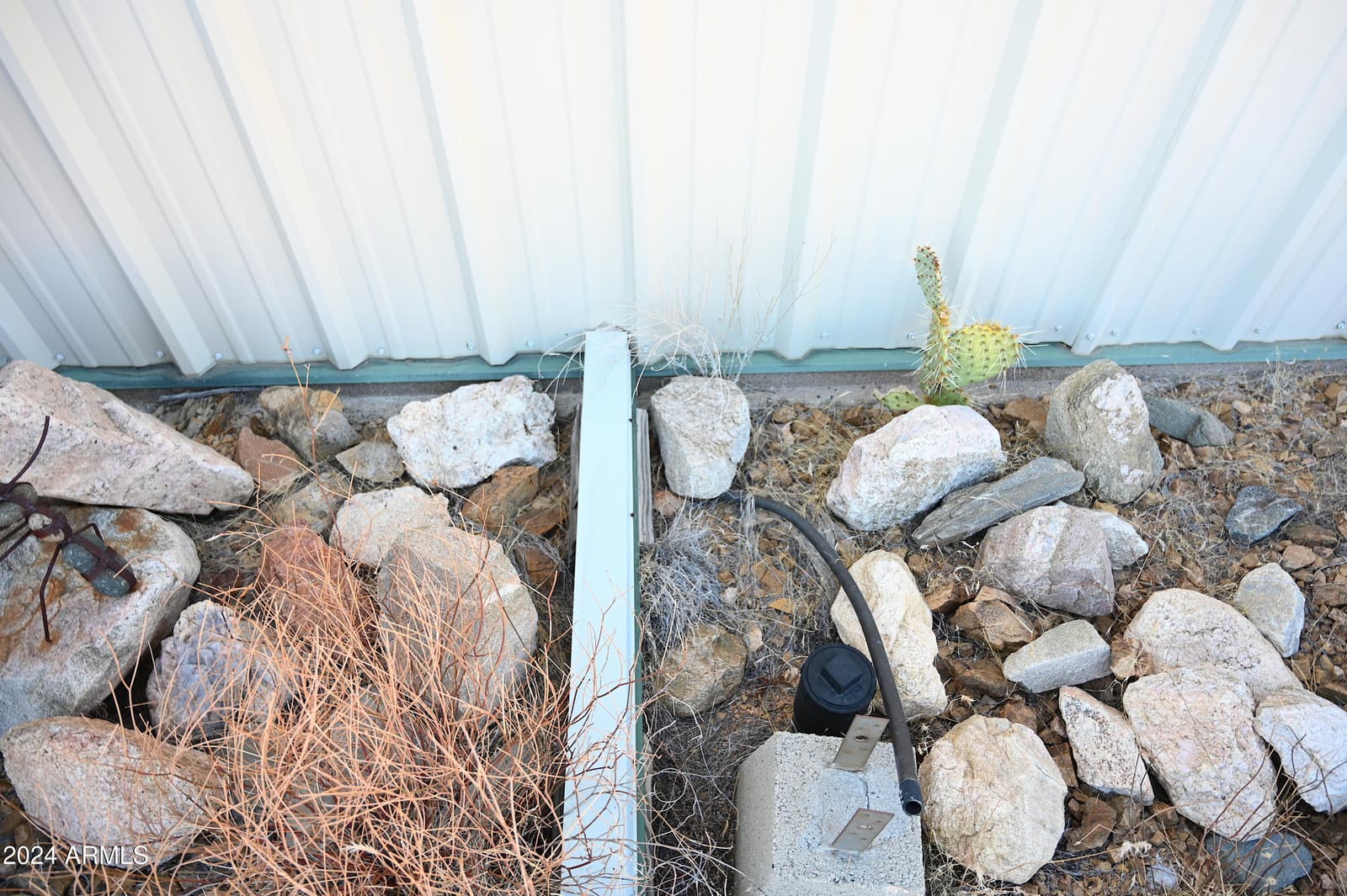 7075 S MISERY WELL Road, Kingman, AZ 86401 — photo 32 of 63