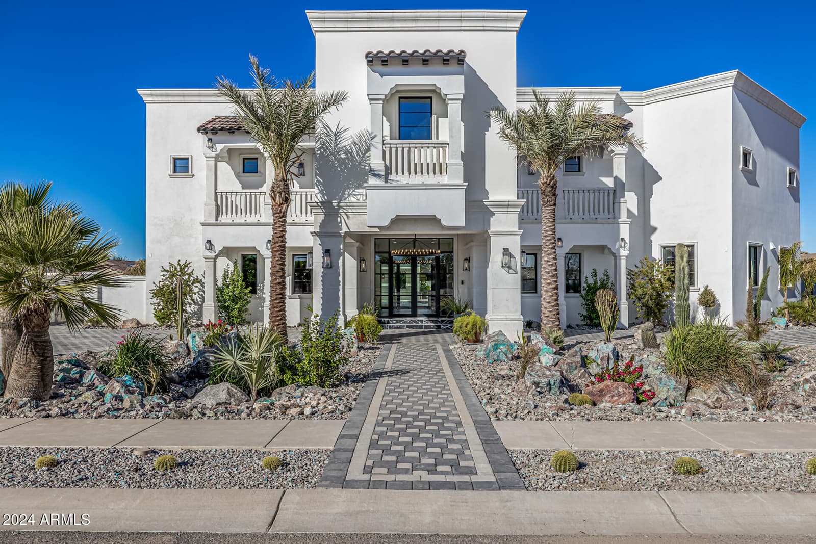 1480 E RAVEN Court, Gilbert, AZ 85297 — photo 4 of 151