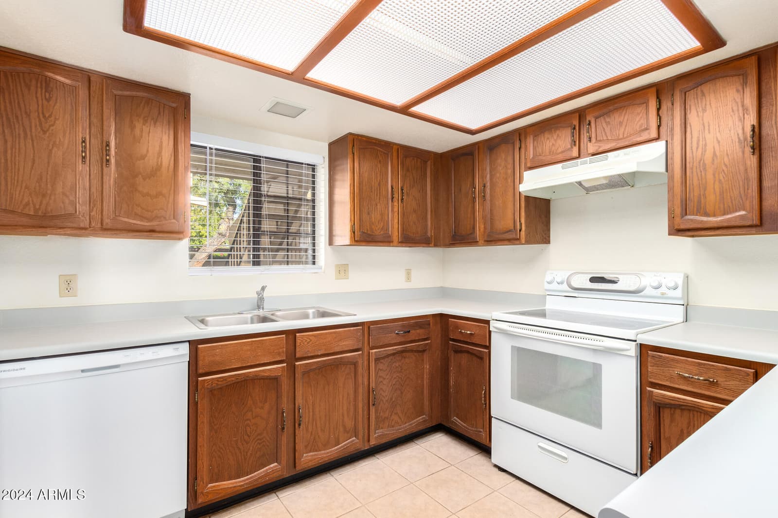 8201 N 21ST Drive C107, Phoenix, AZ 85021 — photo 8 of 29