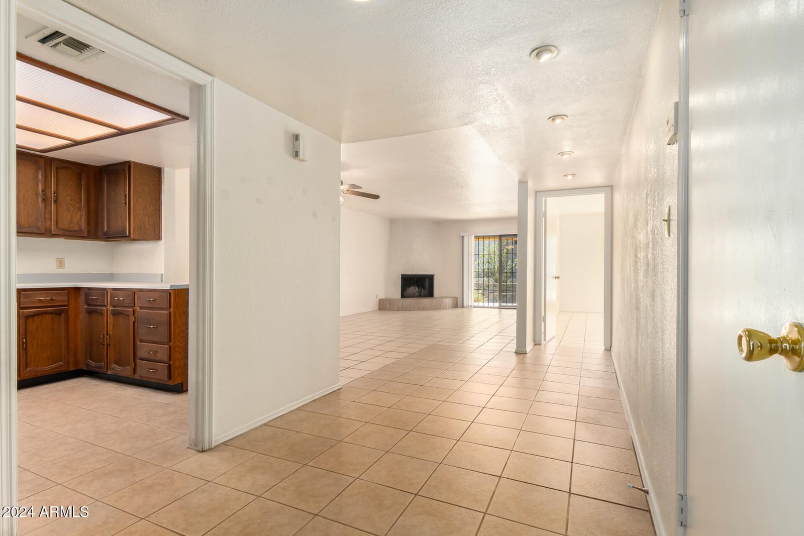 8201 N 21ST Drive C107, Phoenix, AZ 85021 — photo 5 of 29