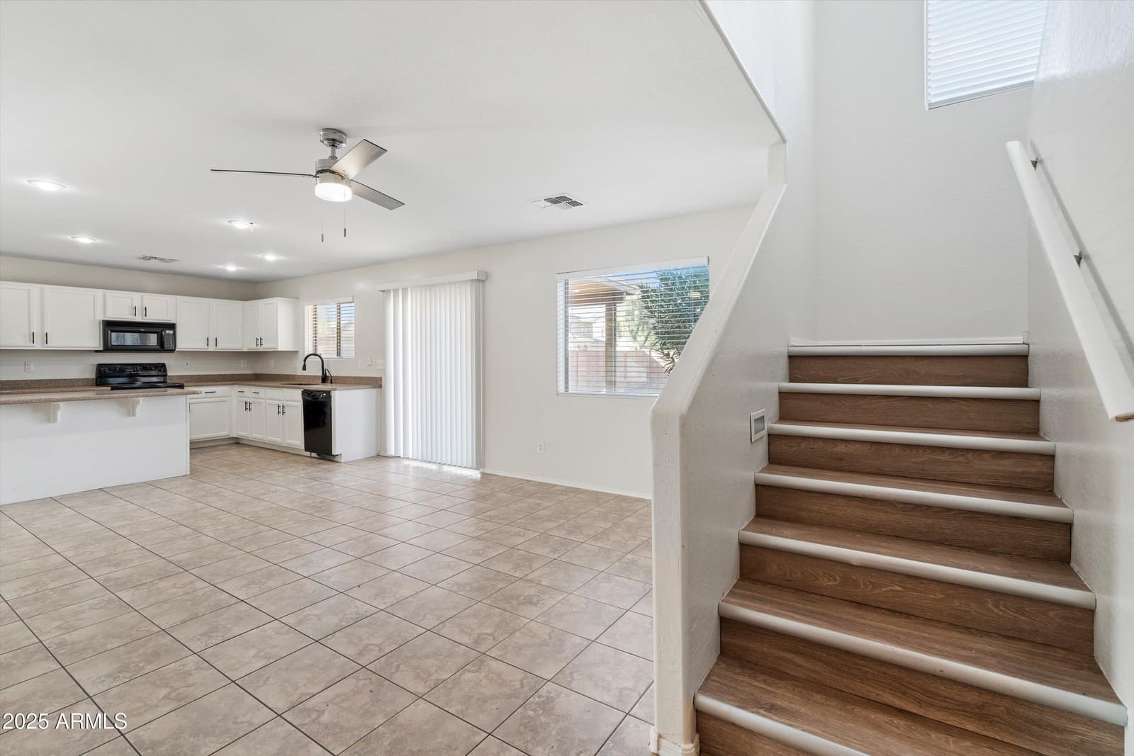 7504 S SUNDOWN Court, Buckeye, AZ 85326 — photo 11 of 30