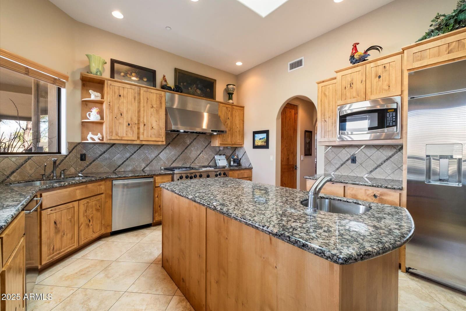 9784 E MIRAMONTE Drive, Scottsdale, AZ 85262 — photo 11 of 57