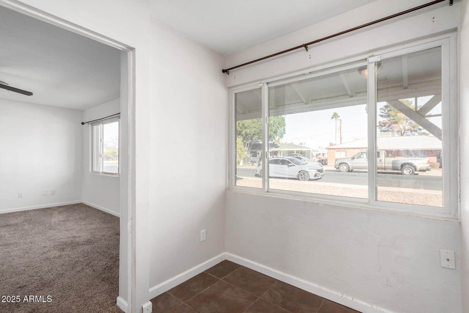 1061 W 5TH Street, Mesa, AZ 85201 — photo 7 of 29