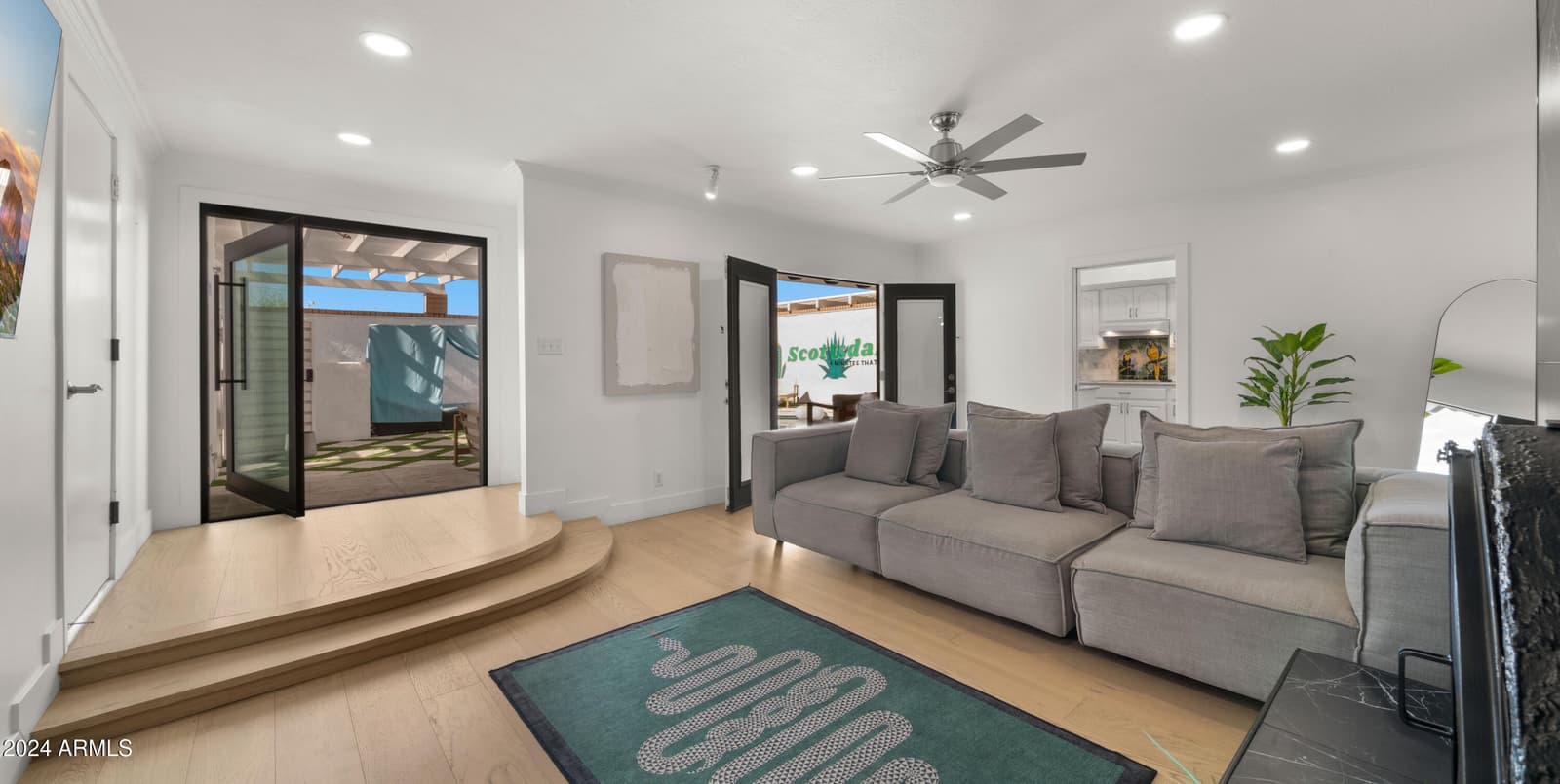 2629 S COUNTRY CLUB Way, Tempe, AZ 85282 — photo 11 of 34