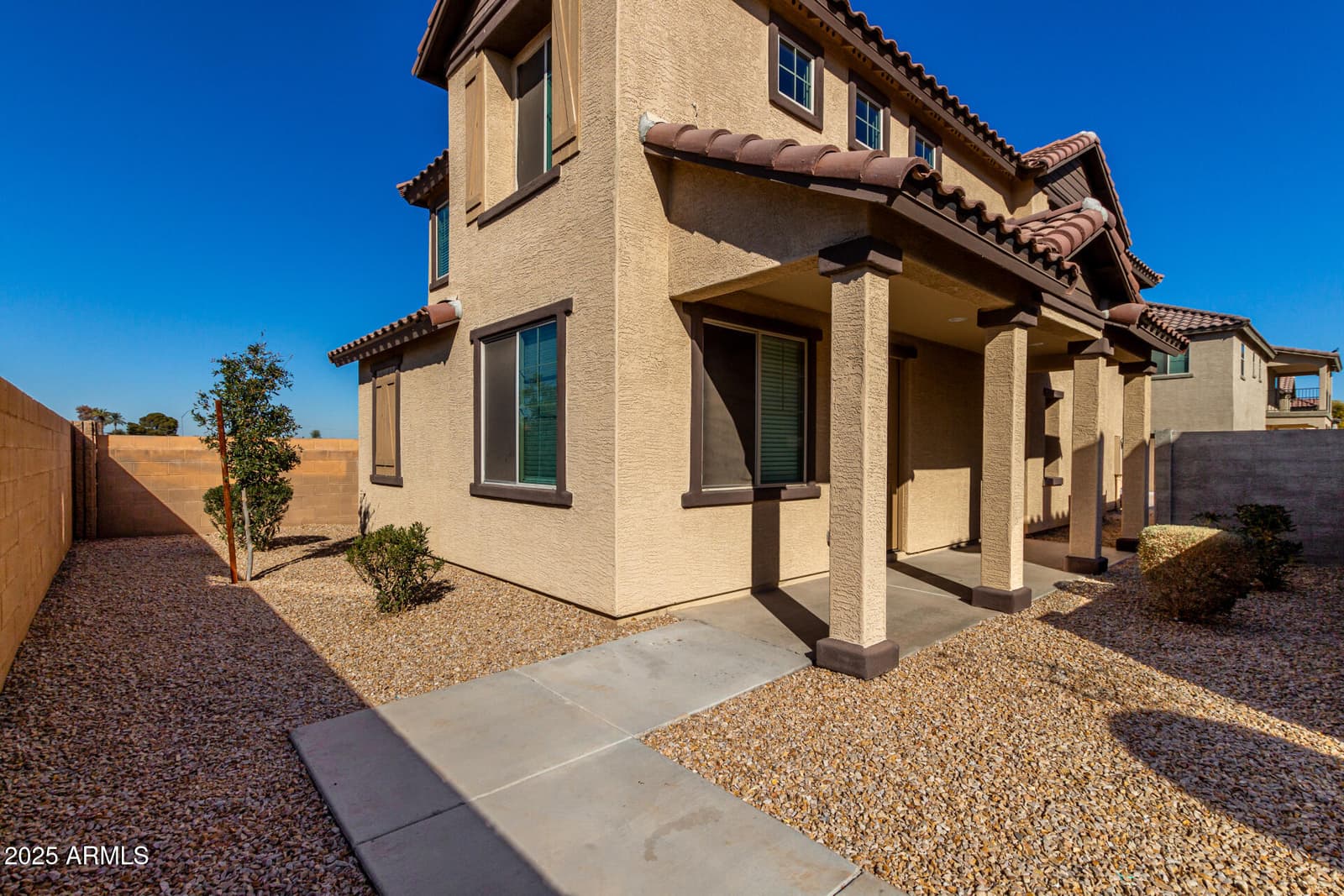 814 E AGUA FRIA Lane, Avondale, AZ 85323 — photo 9 of 42