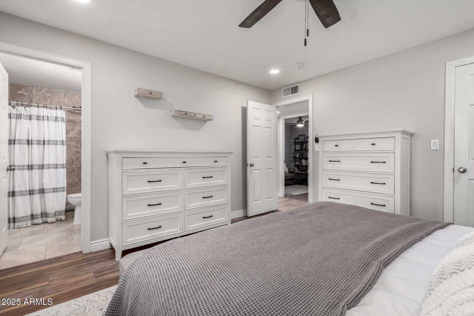 3503 E CAMPO BELLO Drive, Phoenix, AZ 85032 — photo 13 of 23