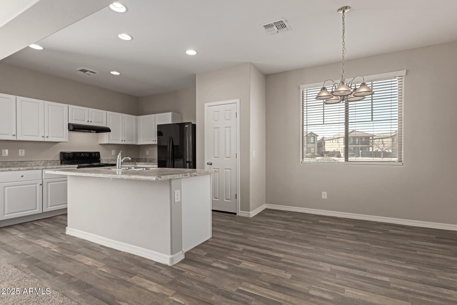 911 E AGUA FRIA Lane, Avondale, AZ 85323 — photo 11 of 36