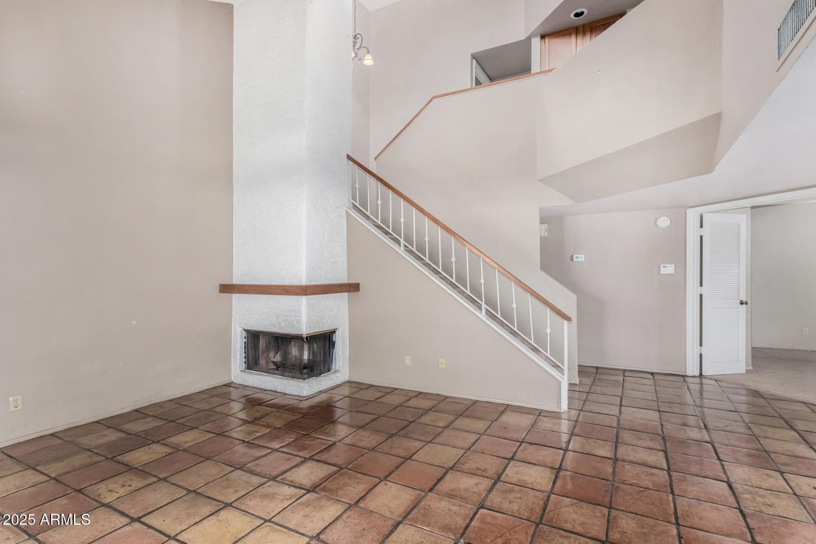 609 E MESQUITE Circle D131, Tempe, AZ 85288 — photo 5 of 36