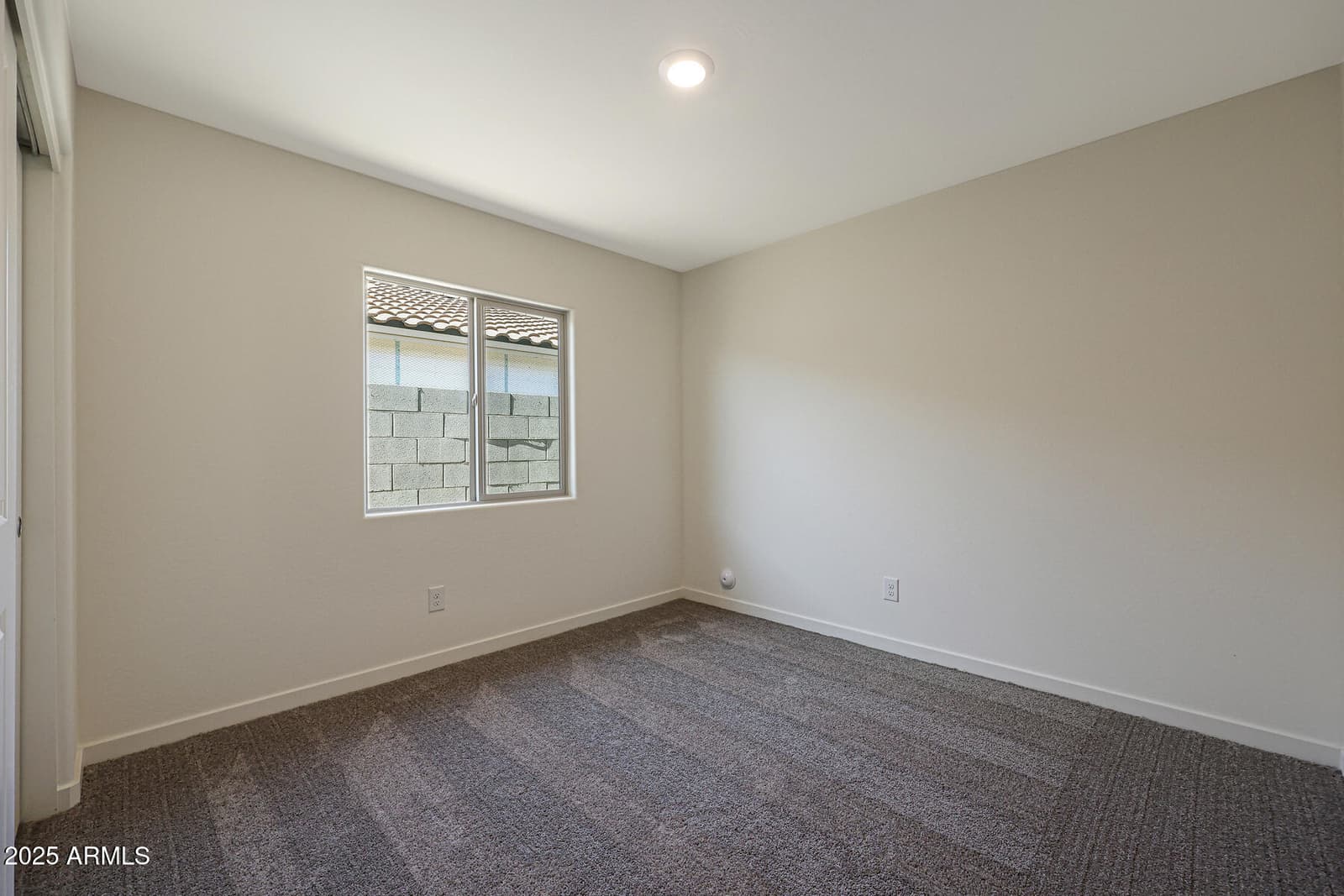 1071 W WEST VIRGINIA Avenue, Florence, AZ 85132 — photo 11 of 16