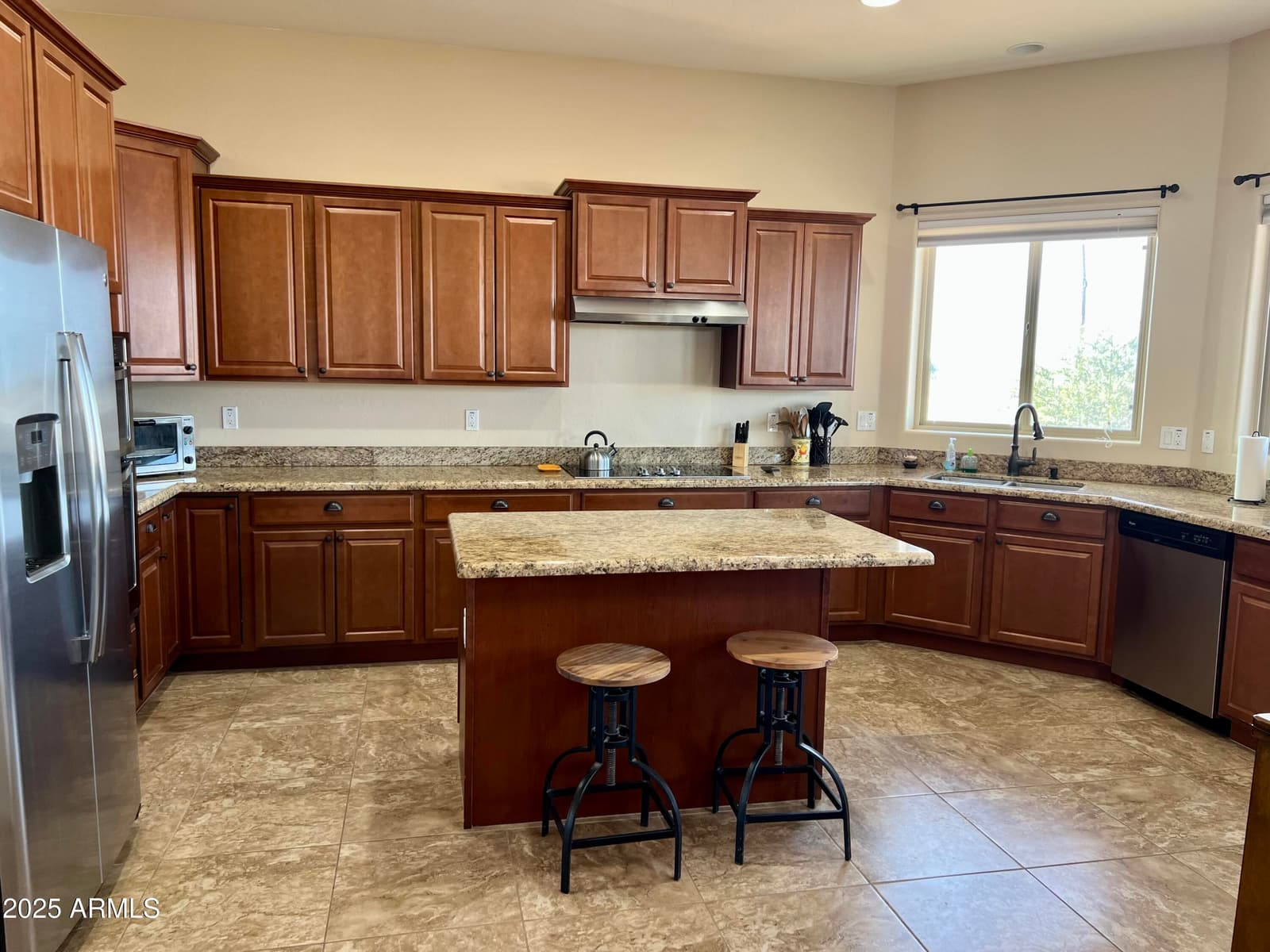 7106 W HOMBRE Road, San Tan Valley, AZ 85144 — photo 7 of 50