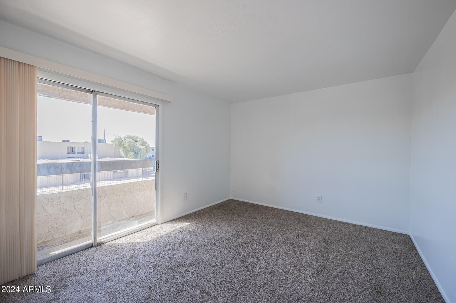 2646 N 43RD Avenue B, Phoenix, AZ 85009 — photo 11 of 17
