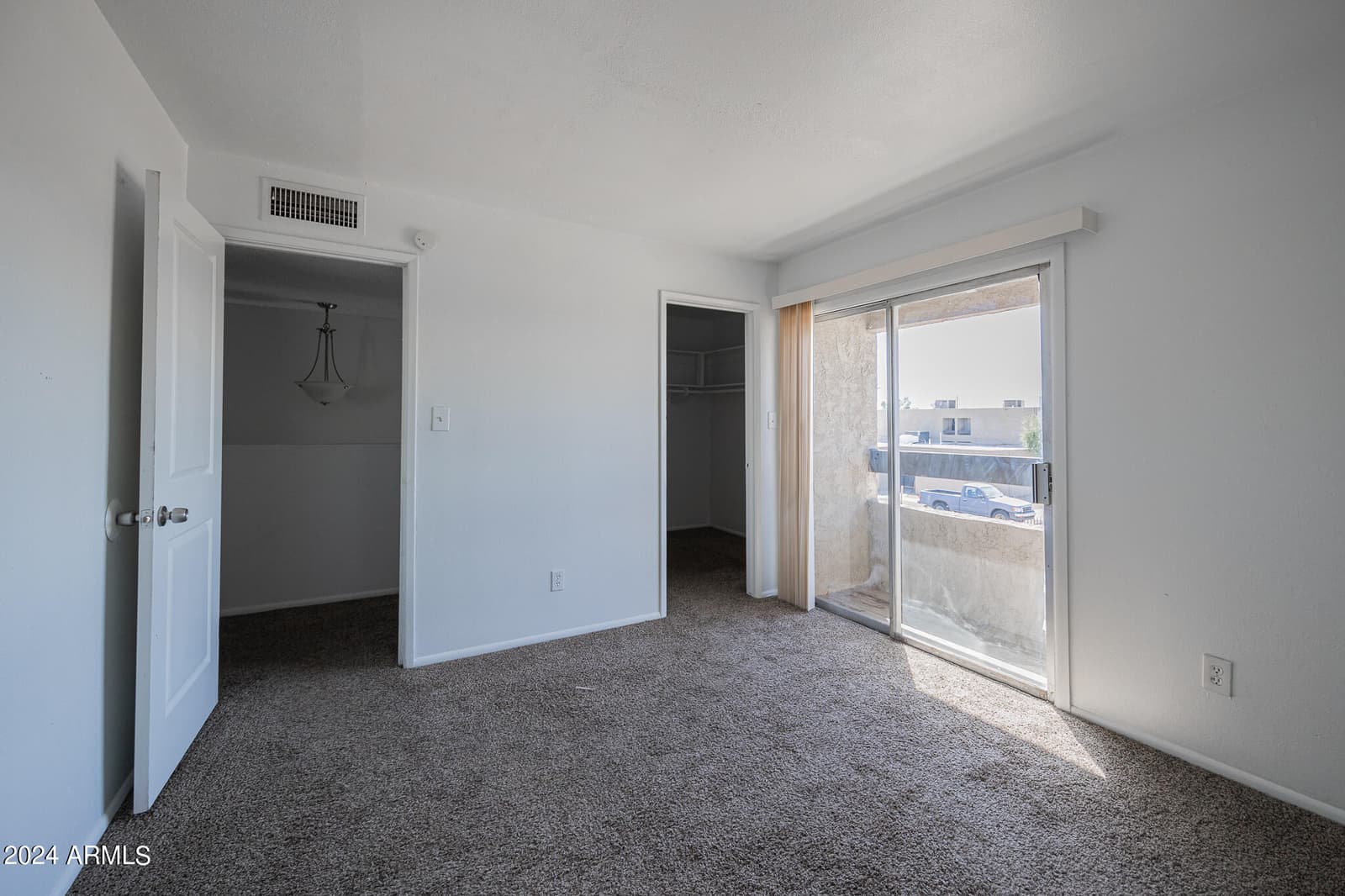 2646 N 43RD Avenue B, Phoenix, AZ 85009 — photo 12 of 17