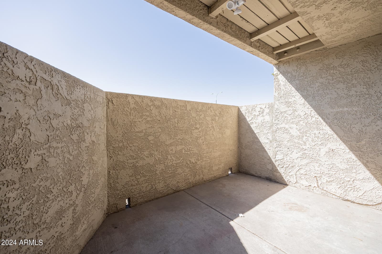 2646 N 43RD Avenue B, Phoenix, AZ 85009 — photo 14 of 17