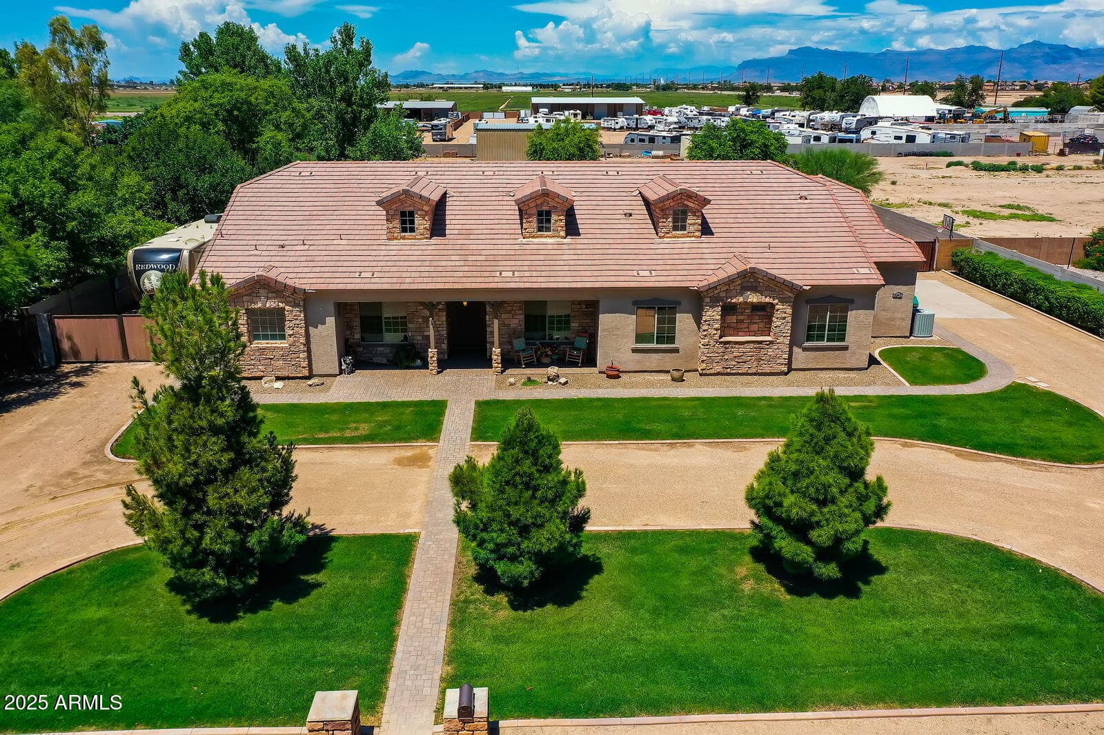 3240 E Horse Mesa Trail, San Tan Valley, AZ 85140 — photo 1 of 36