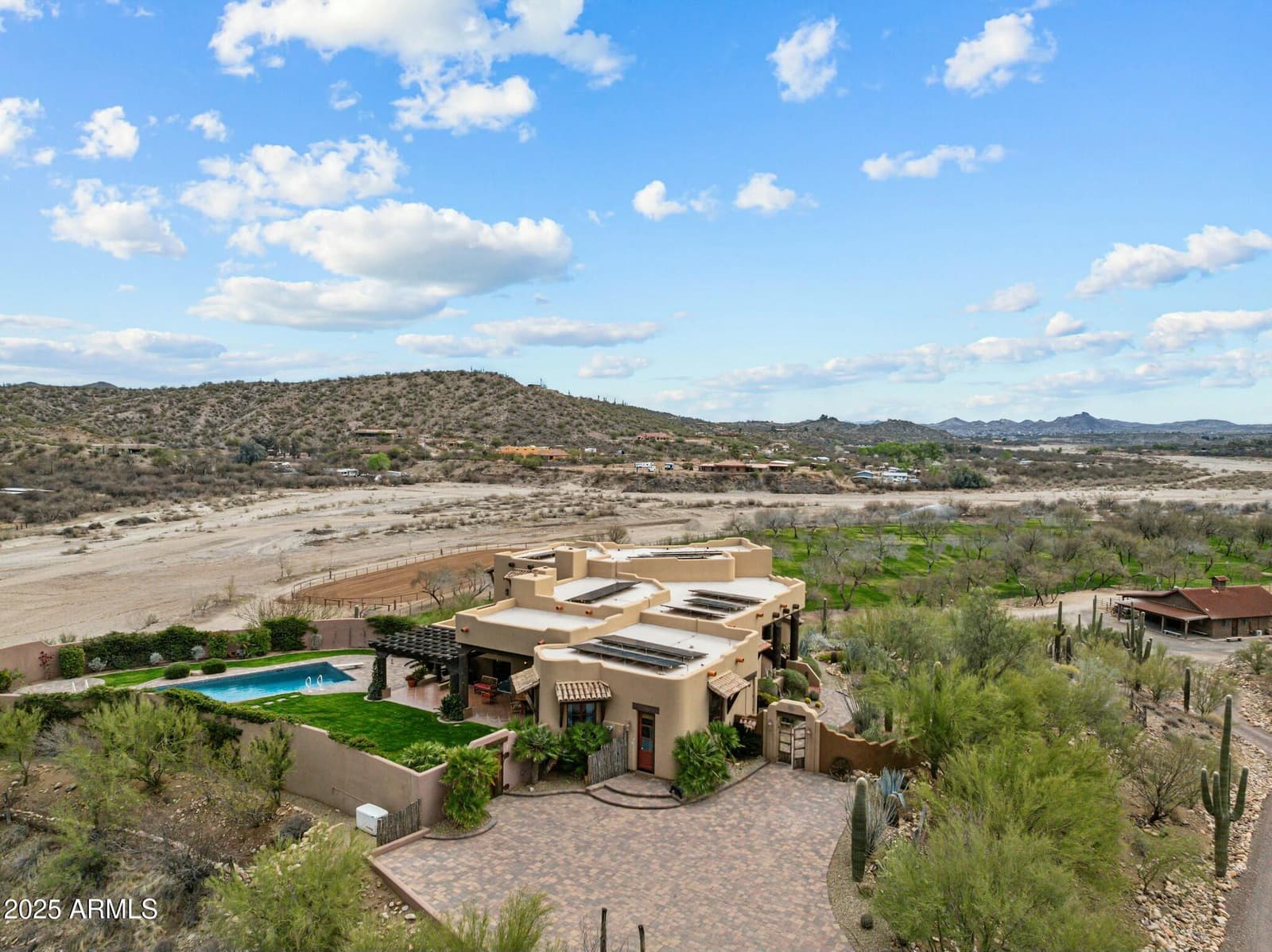 850 W TELLIER Trail W, Wickenburg, AZ 85390 — photo 7 of 115