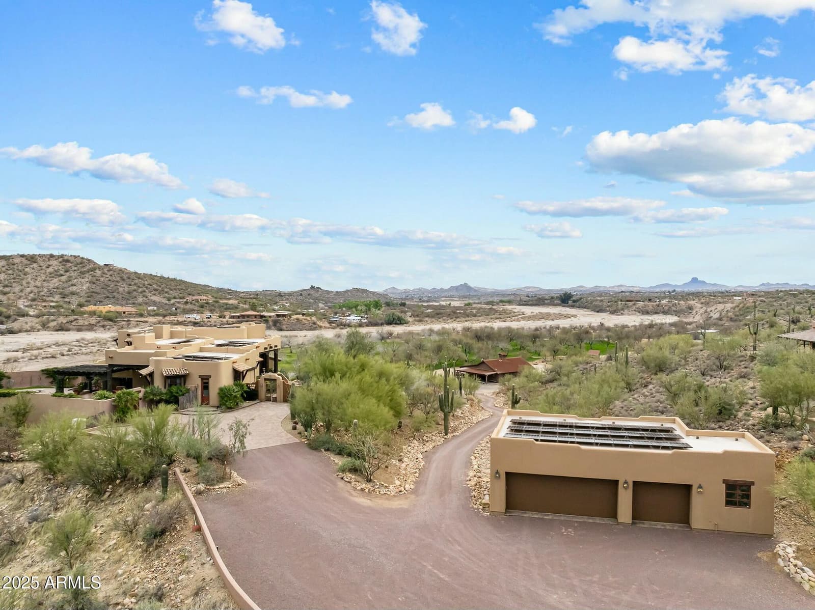 850 W TELLIER Trail W, Wickenburg, AZ 85390 — photo 9 of 115
