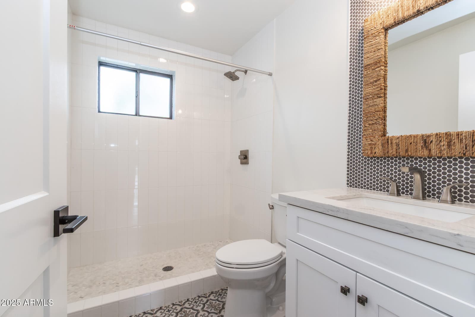 1327 W GLENDALE Avenue, Phoenix, AZ 85021 — photo 16 of 39