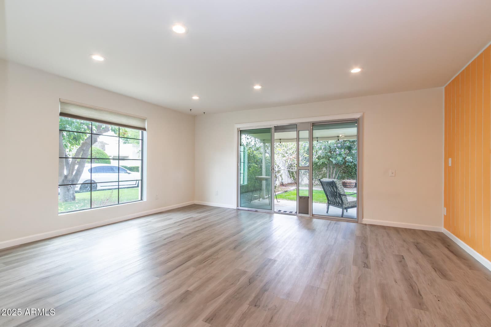 1327 W GLENDALE Avenue, Phoenix, AZ 85021 — photo 14 of 39