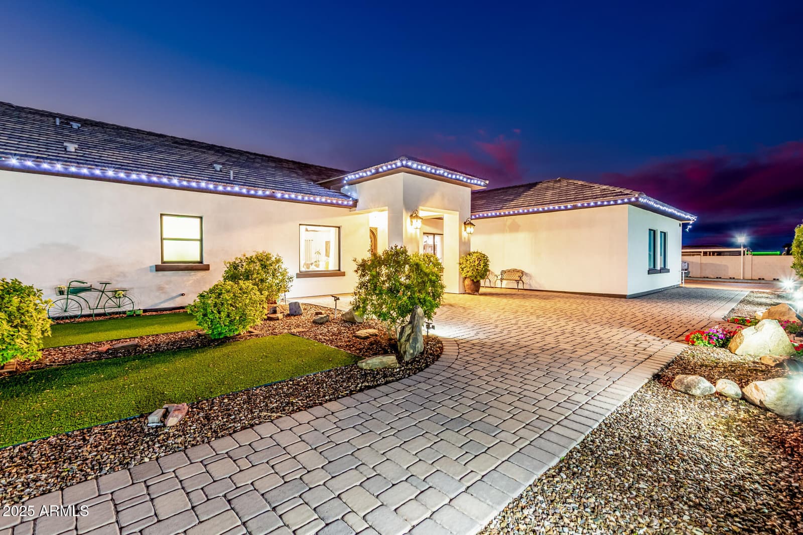 2817 S 195TH Lane, Buckeye, AZ 85326 — photo 3 of 73