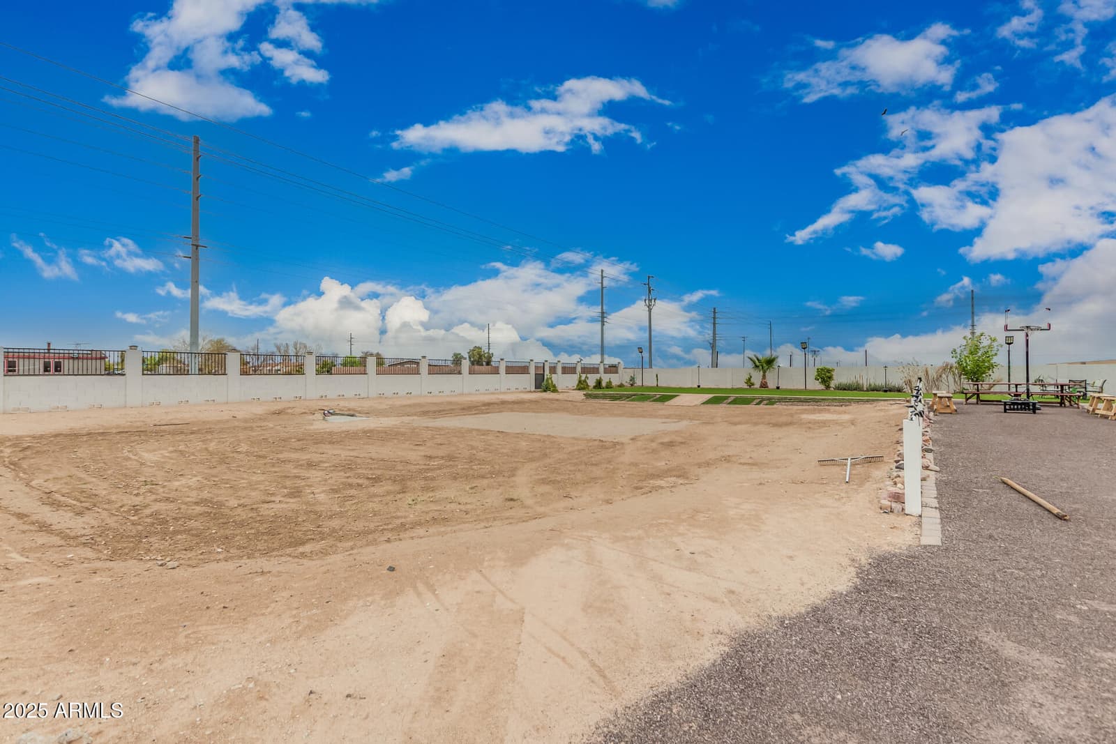 2817 S 195TH Lane, Buckeye, AZ 85326 — photo 9 of 73