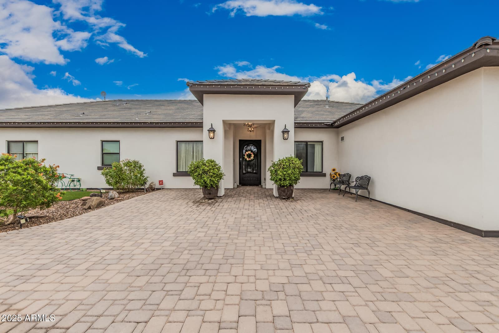 2817 S 195TH Lane, Buckeye, AZ 85326 — photo 10 of 73