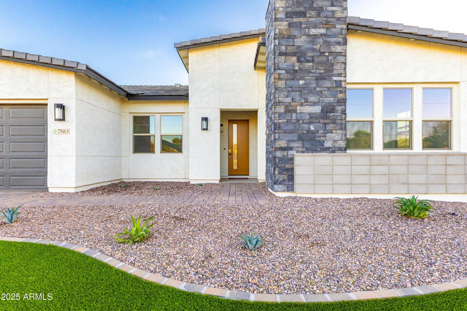 7583 W GELDING Drive, Peoria, AZ 85381 — photo 40 of 44