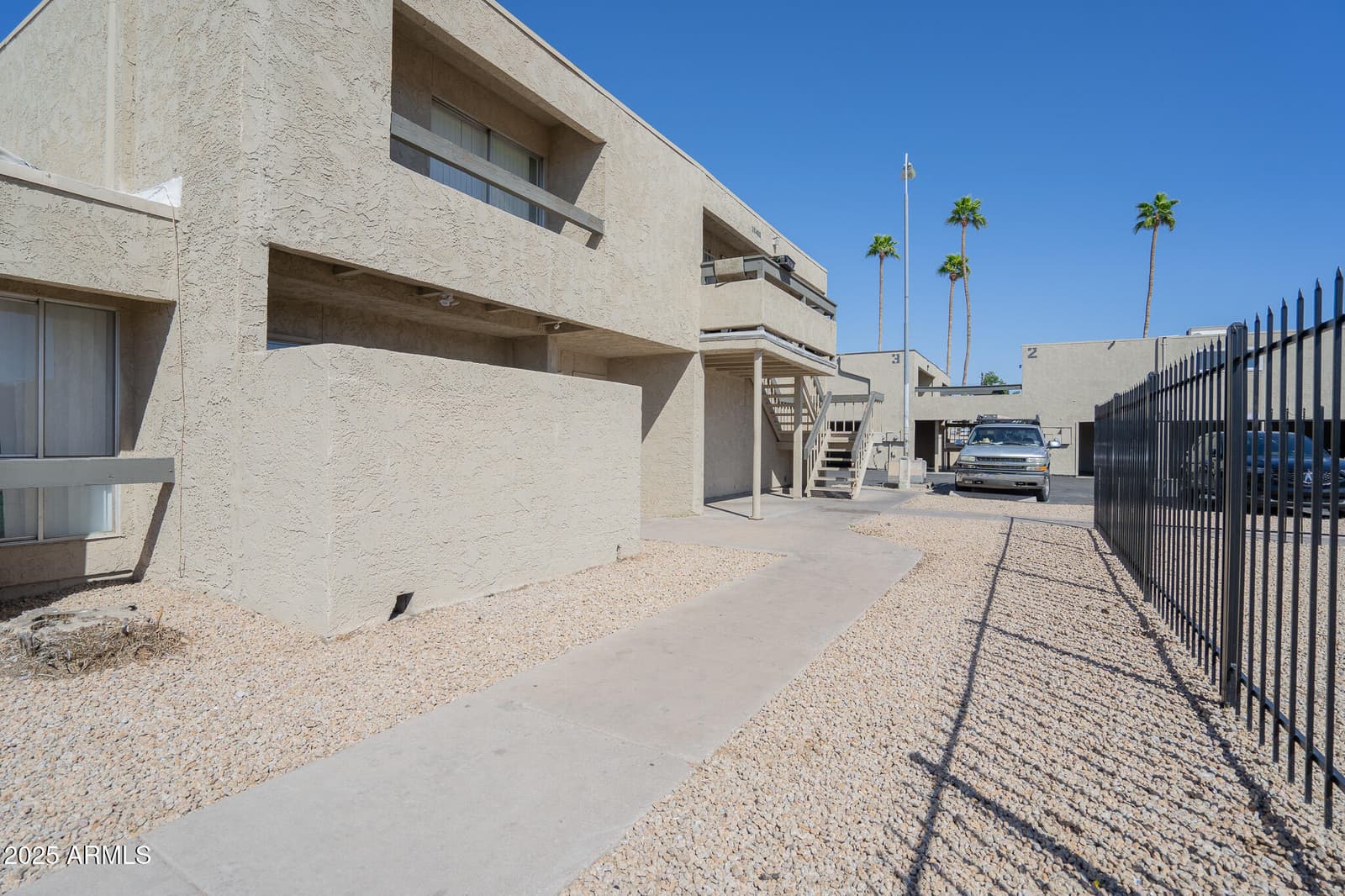 2646 N 43RD Avenue B, Phoenix, AZ 85009 — photo 2 of 17