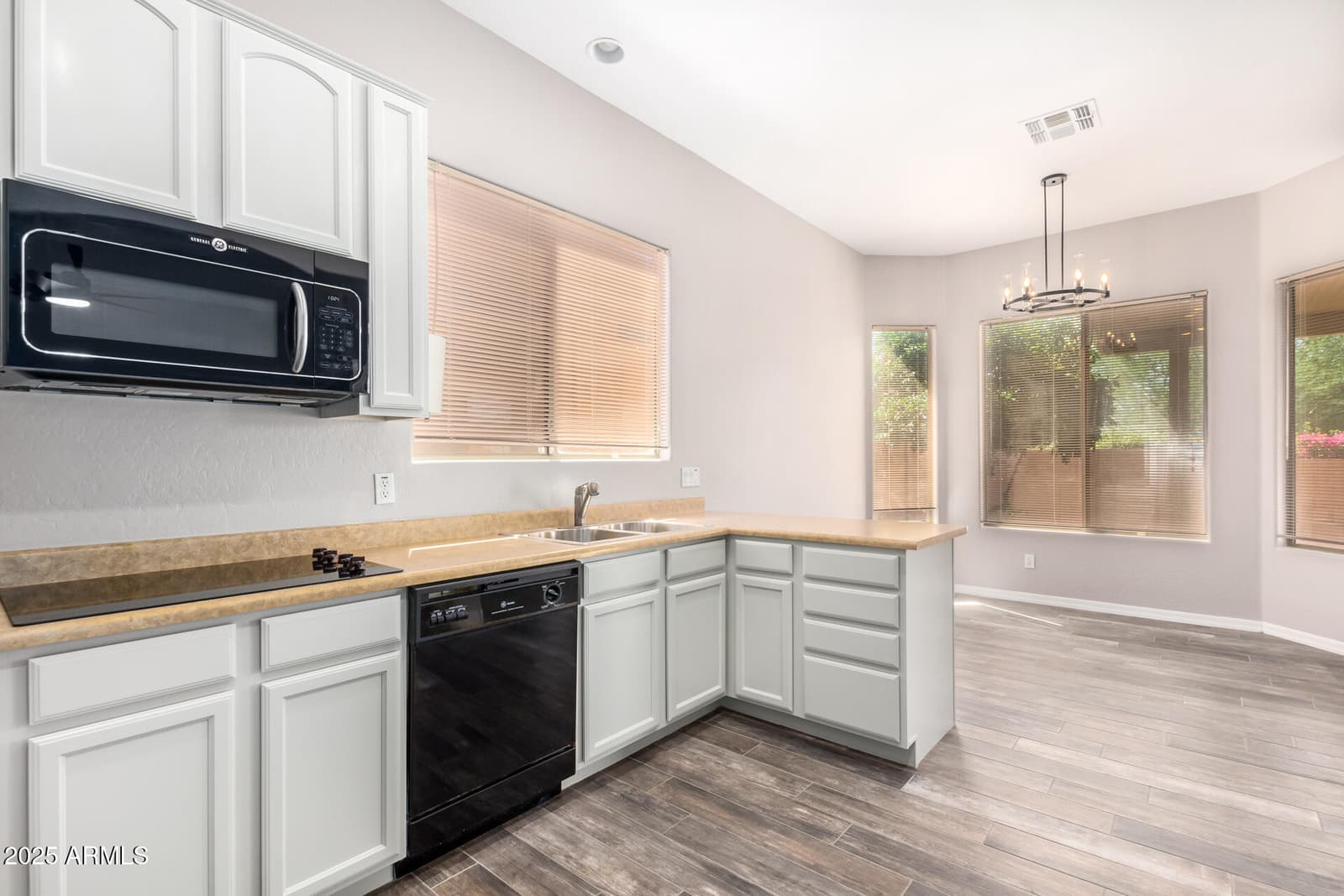 6617 W MOLLY Lane, Phoenix, AZ 85083 — photo 2 of 27