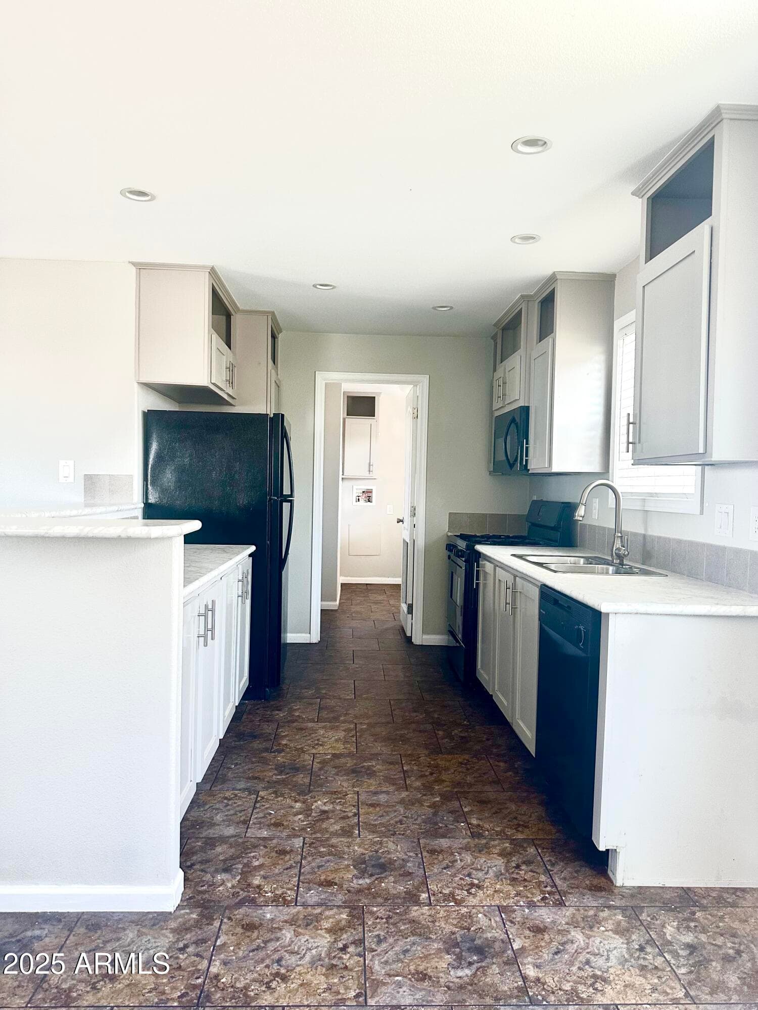 625 W MCKELLIPS Road 213, Mesa, AZ 85201 — photo 10 of 45