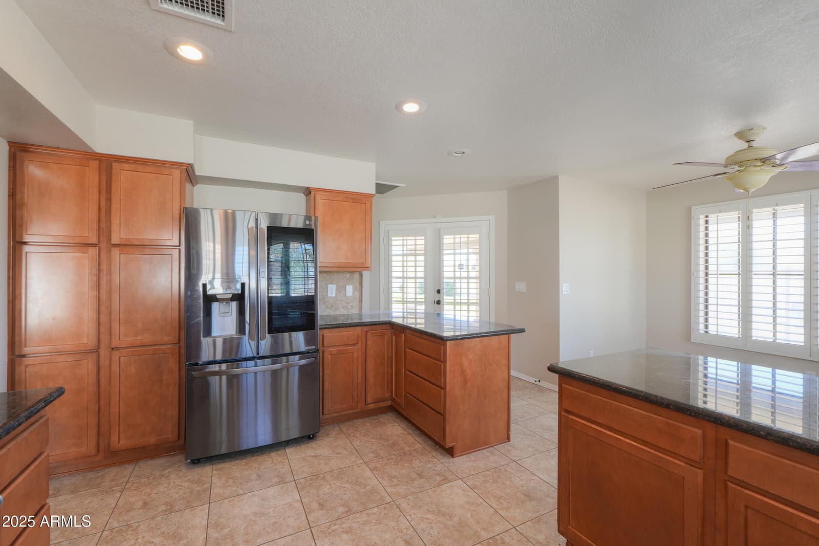 2077 N LAKE SHORE Drive, Casa Grande, AZ 85122 — photo 18 of 59