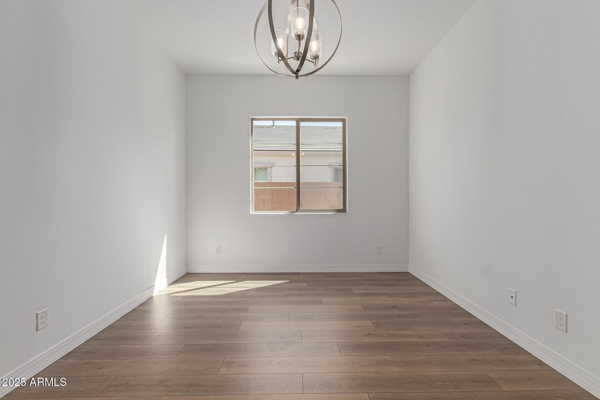 12012 W PARKWAY Lane, Avondale, AZ 85323 — photo 11 of 33
