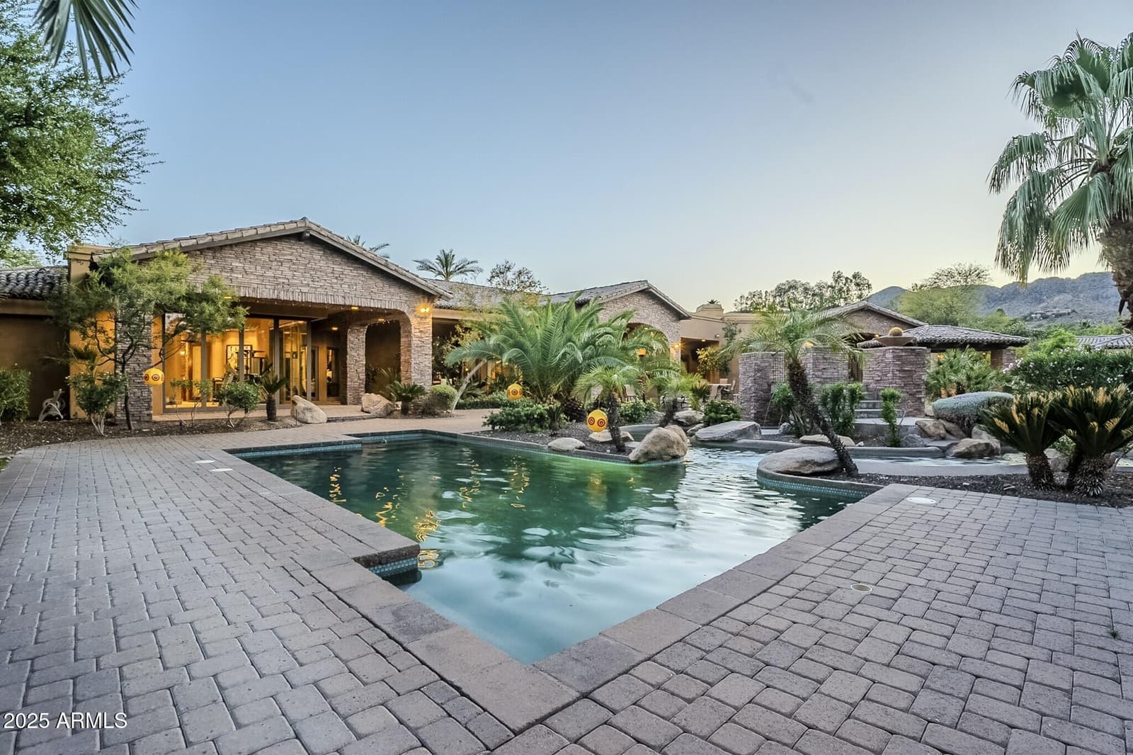 5030 E MOCKINGBIRD Lane, Paradise Valley, AZ 85253 — photo 12 of 84