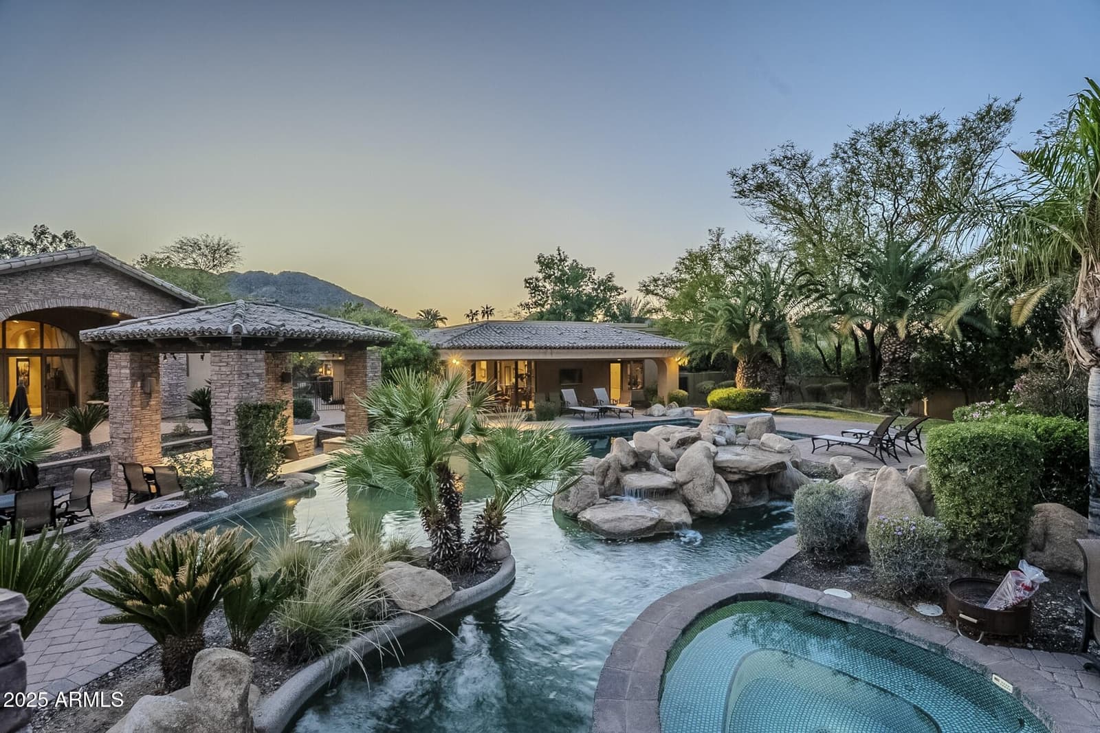5030 E MOCKINGBIRD Lane, Paradise Valley, AZ 85253 — photo 19 of 84