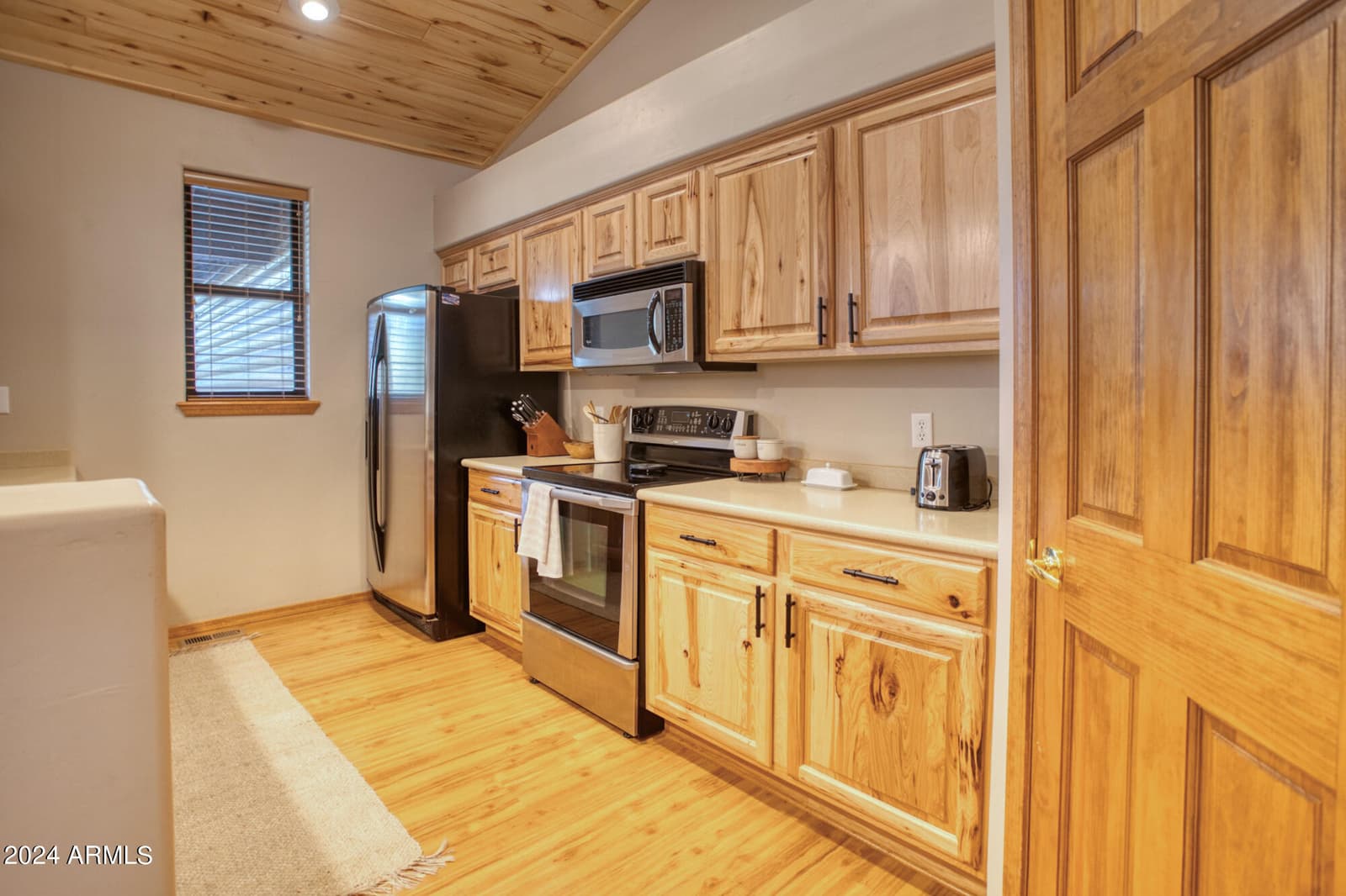 1640 S SPRUCE Lane, Show Low, AZ 85901 — photo 10 of 27