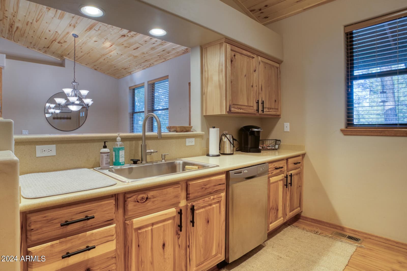 1640 S SPRUCE Lane, Show Low, AZ 85901 — photo 11 of 27