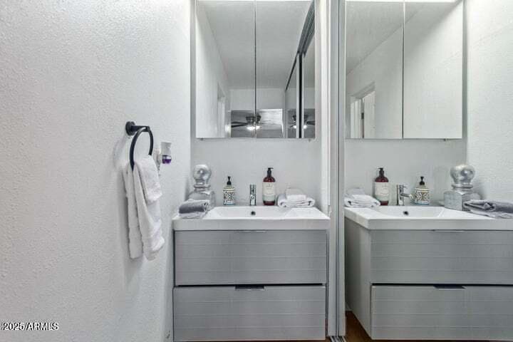 8055 E THOMAS Road C203, Scottsdale, AZ 85251 — photo 15 of 29