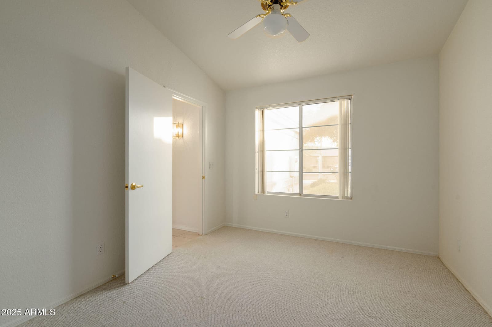 10344 W BURNETT Road, Peoria, AZ 85382 — photo 14 of 37