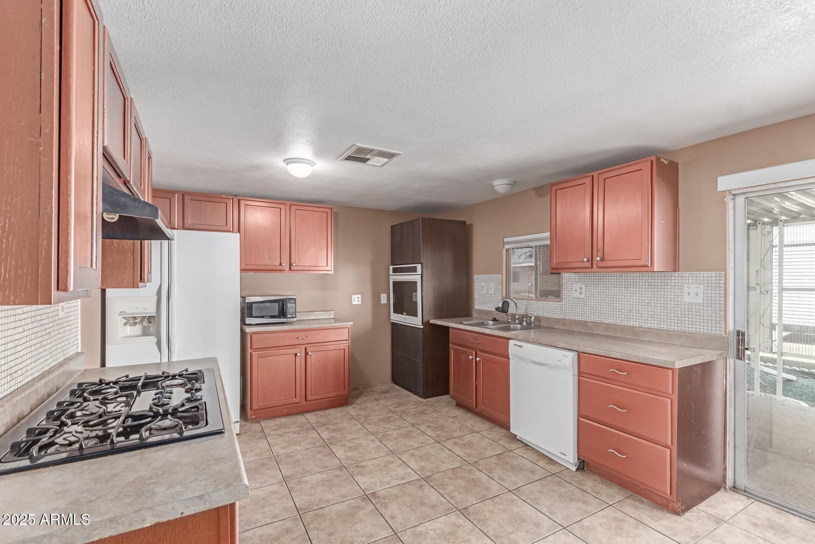 120 N VAL VISTA Drive 113, Mesa, AZ 85213 — photo 10 of 25