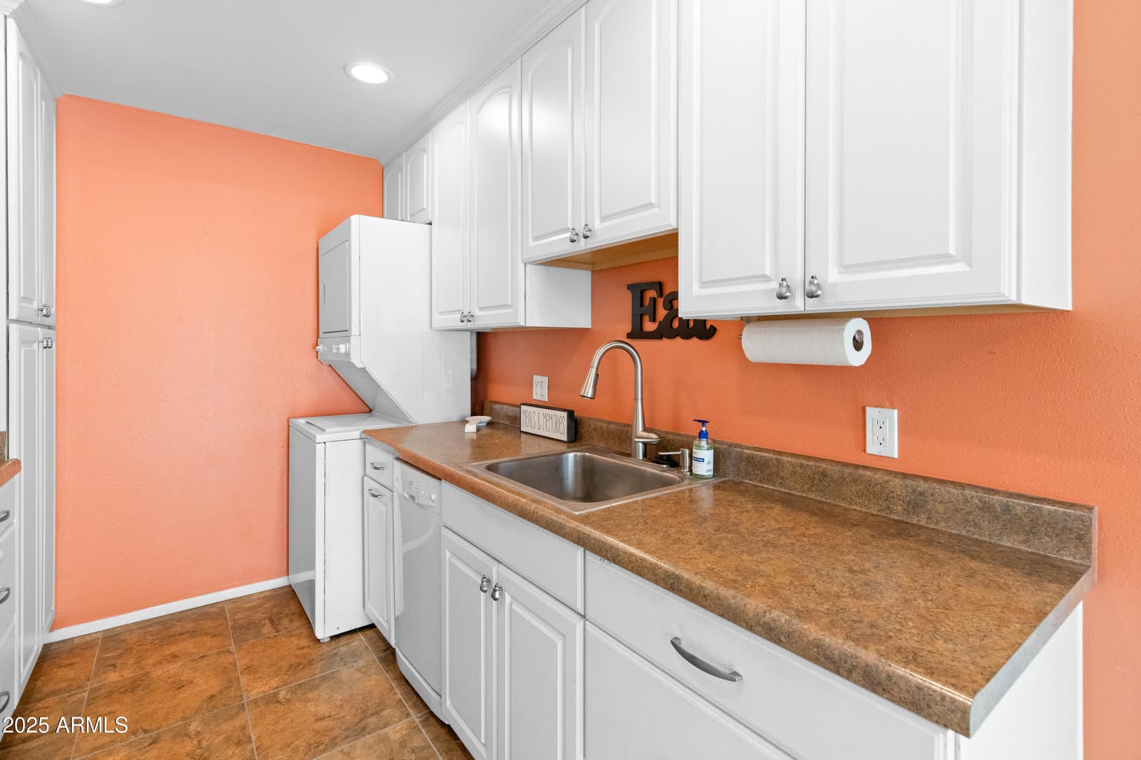 8412 E ROOSEVELT Street, Scottsdale, AZ 85257 — photo 11 of 25