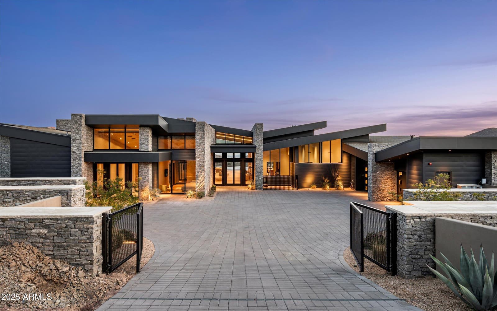 9643 E CINTAROSA Pass, Scottsdale, AZ 85262 — photo 16 of 87